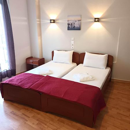 Saint George Hotel Лутра-Едіпсу Екстер'єр фото