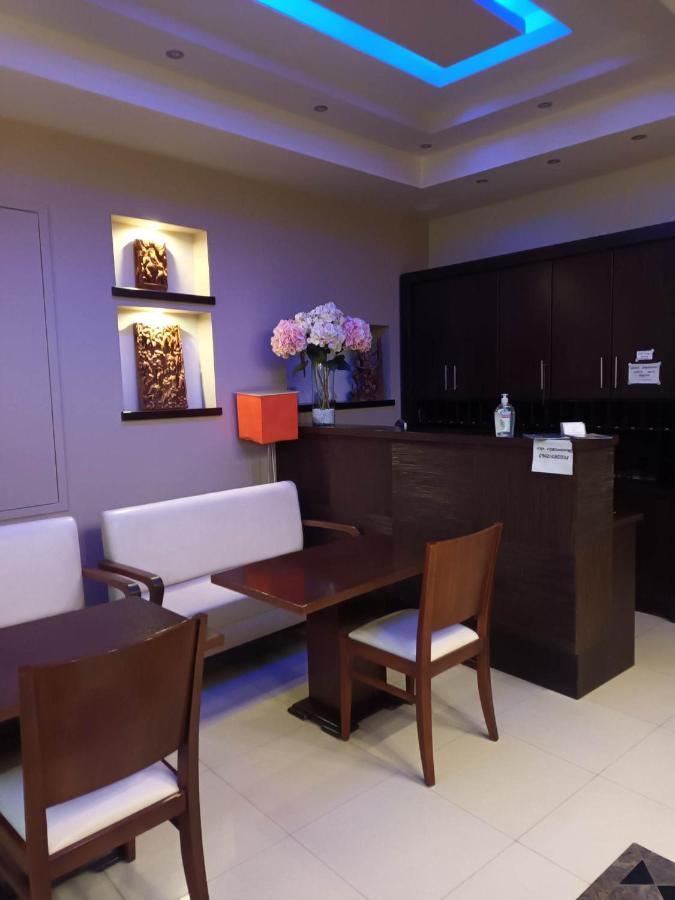 Saint George Hotel Лутра-Едіпсу Екстер'єр фото