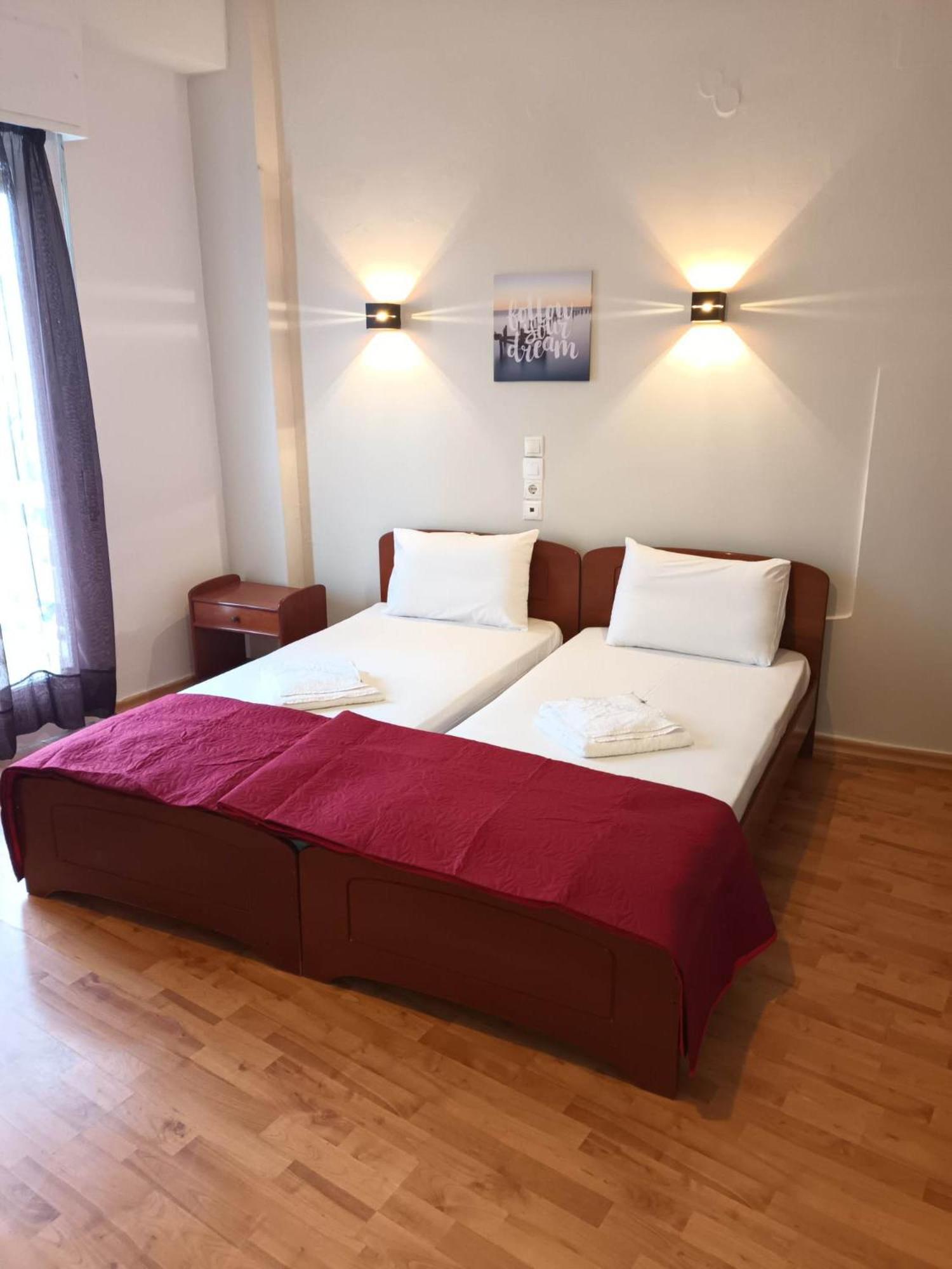 Saint George Hotel Лутра-Едіпсу Екстер'єр фото