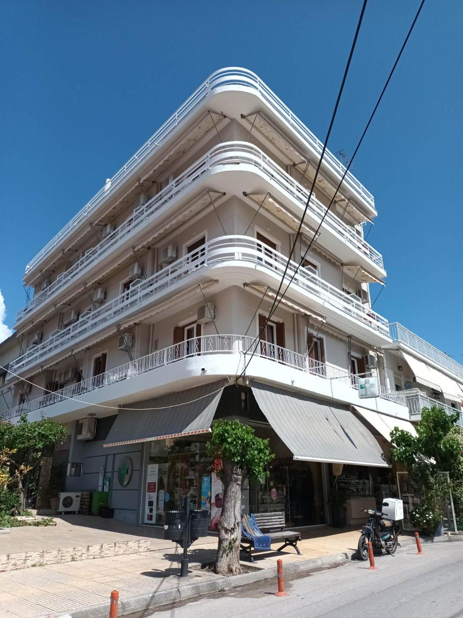 Saint George Hotel Лутра-Едіпсу Екстер'єр фото