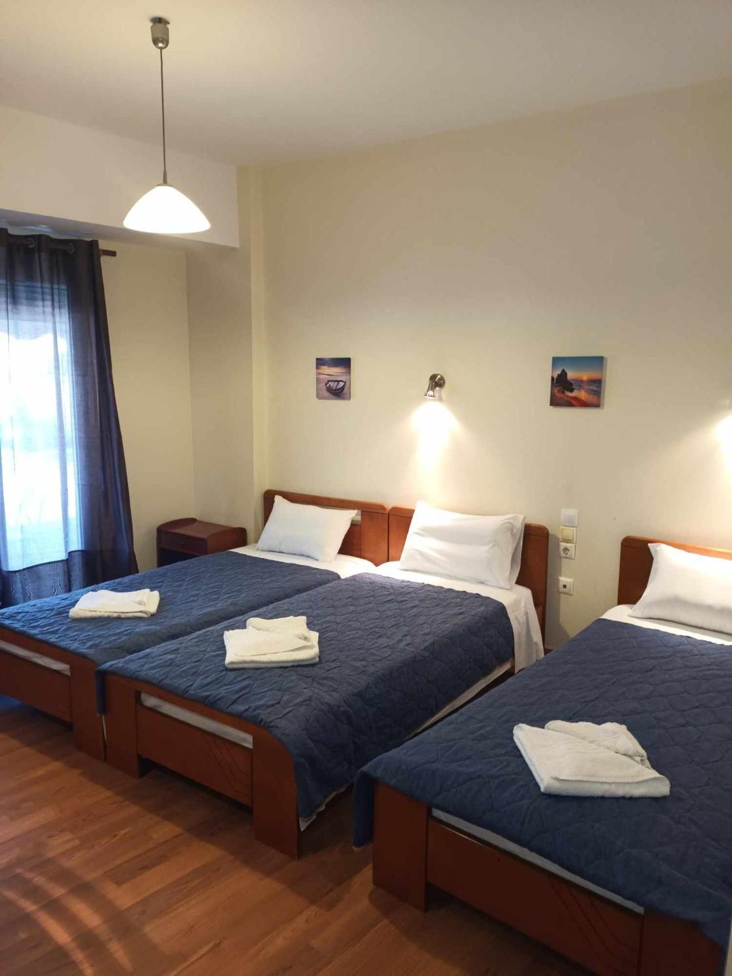 Saint George Hotel Лутра-Едіпсу Екстер'єр фото